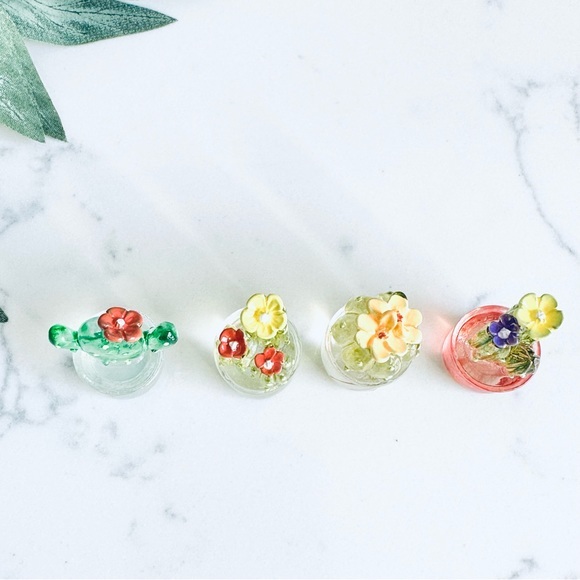 Adorable Mini Cactus Acrylic Painted Potted Succulents Home Decor Ornaments - Picture 5 of 8